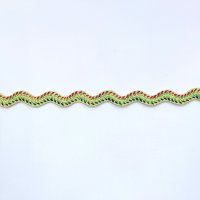Тесьма зиг-заг (вьюнчик)  1.2 см полиэстр 100% разноцветный  орнамент на салатовом